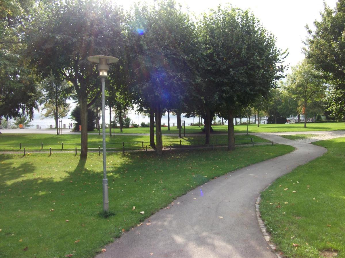Am Uferpark Blaser * Friedrichshafen